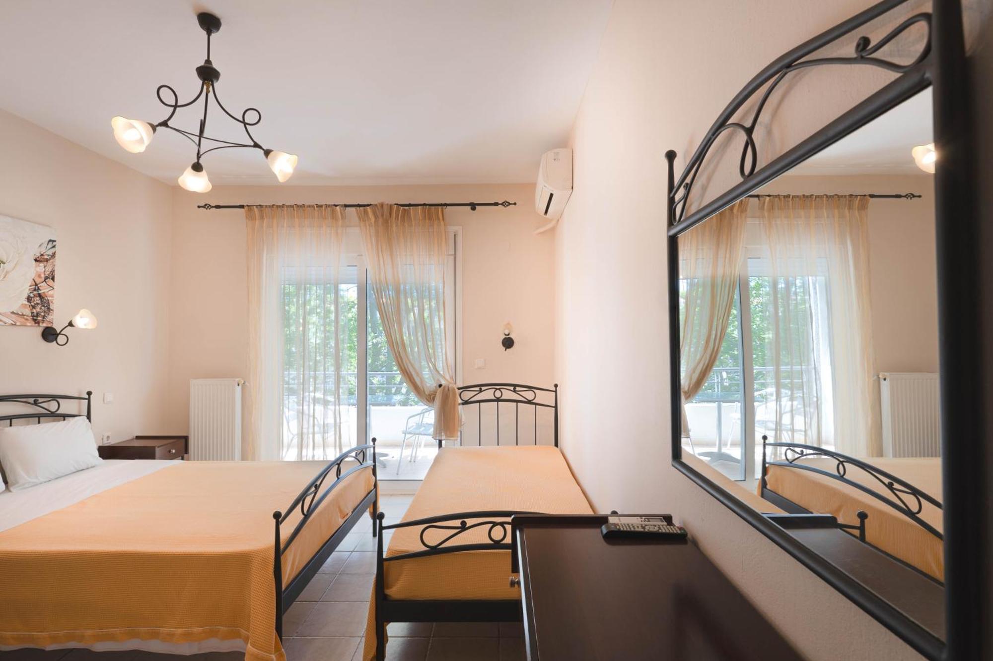 Kipos Resort Néa Péramos Eksteriør bilde